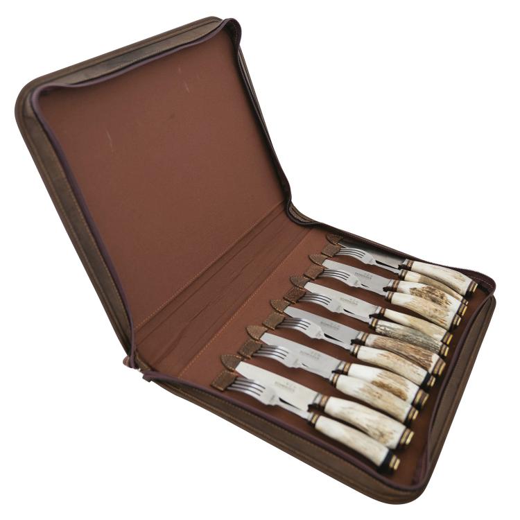 Juego De Cubiertos En Ciervo