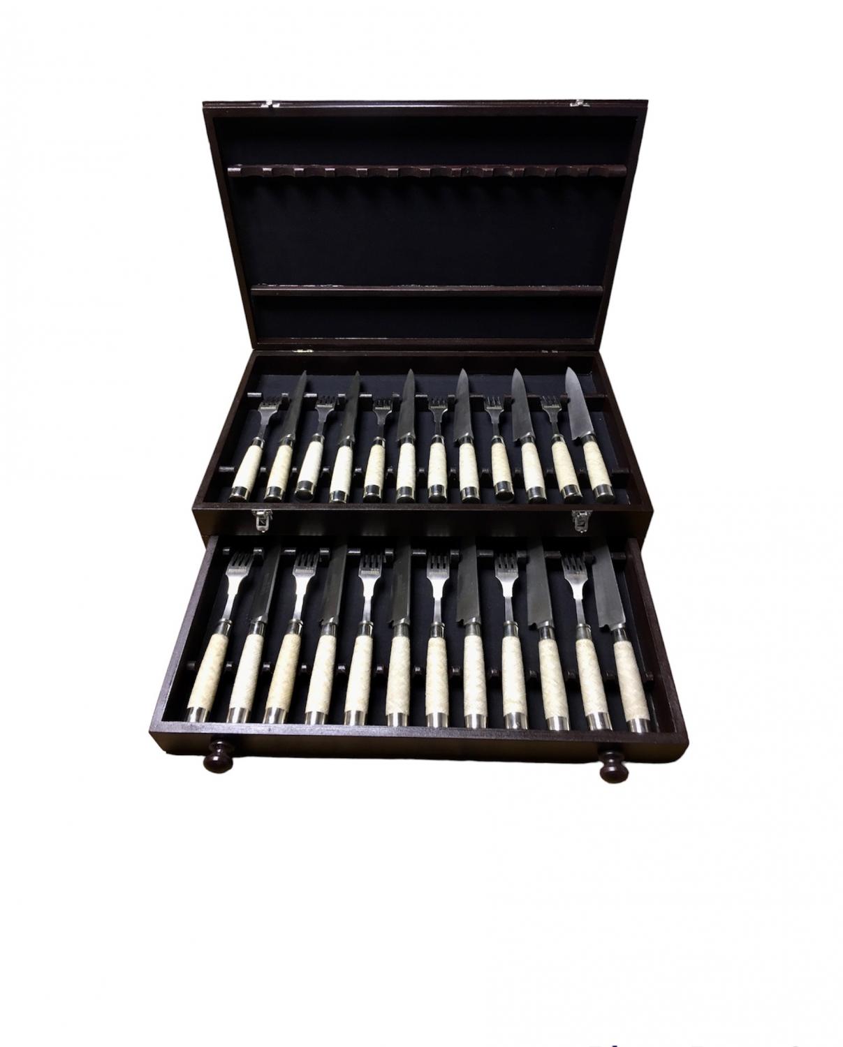 Juego De Tenedores y Cuchillos