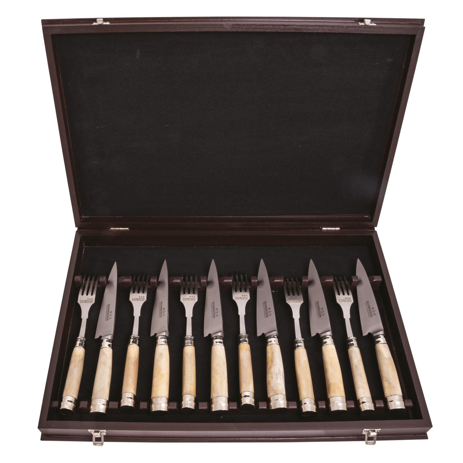 Juego de Tenedores y Cuchillos